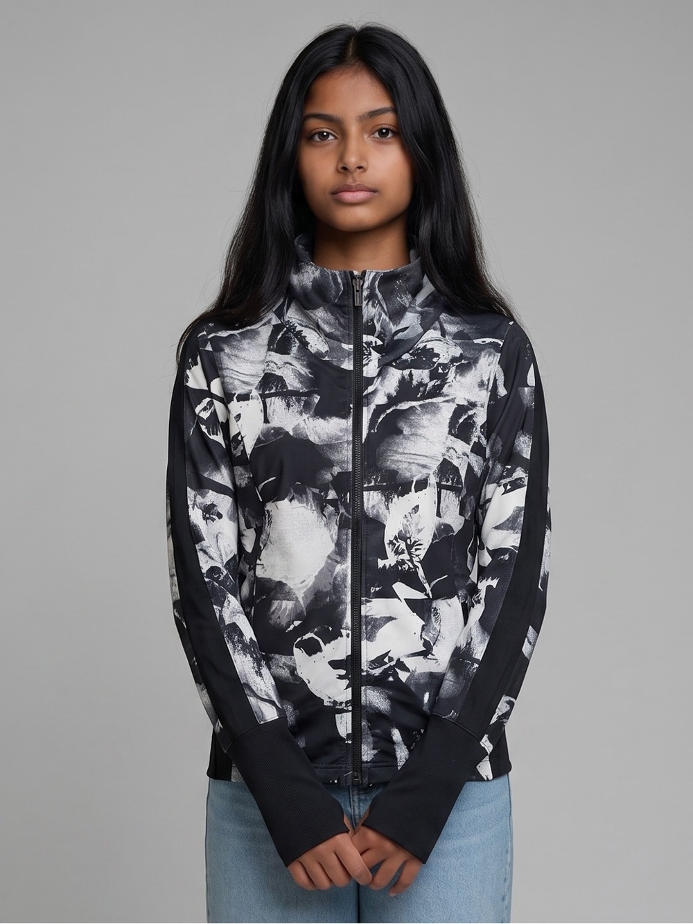 Lucy Black White Abstract Floral Zip Front Athletic Jacket‎ Small